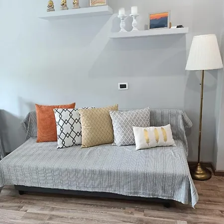 Deco & Retro